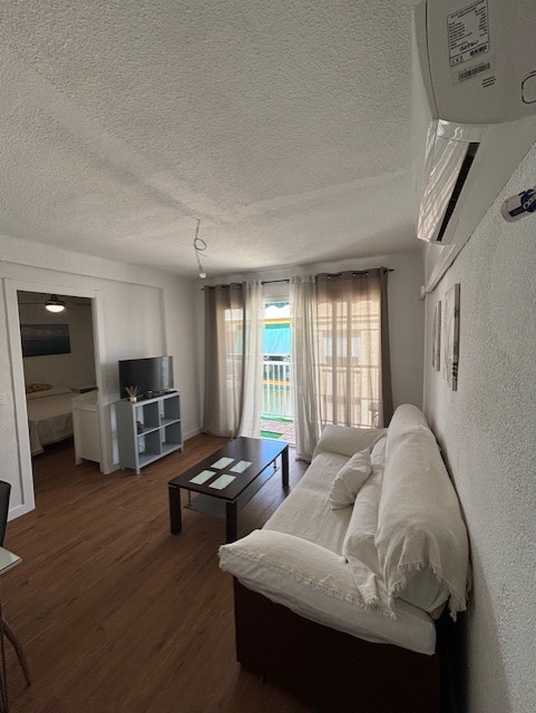 APARTAMENTO DE  CORTA TEMPORADA. PRECIO 550 € /MES