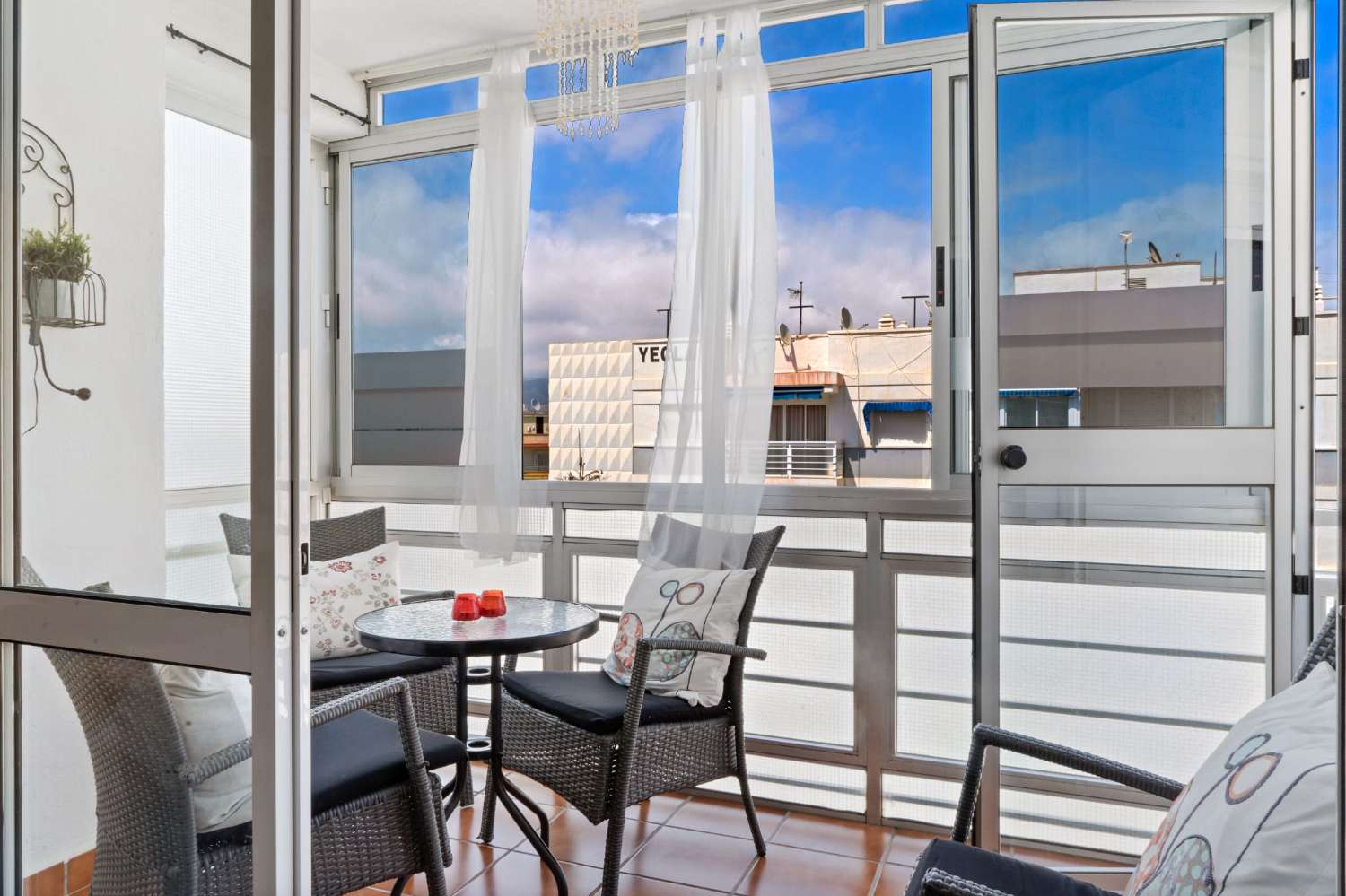 SHORT TERM APARTMENT FROM OCTOBER TO MAY