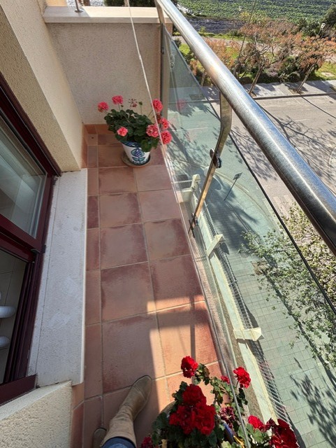SHORT TERM APARTMENT. SEPTEMBER 16 TO JUNE 15. PRICE €660/MONTH