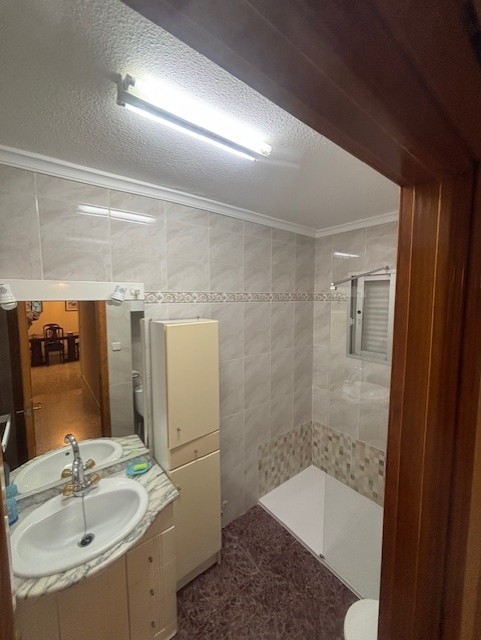 SHORT-TERM APARTMENT FROM SEPTEMBER 16 TO JUNE 15. PRICE: €600/MONTH