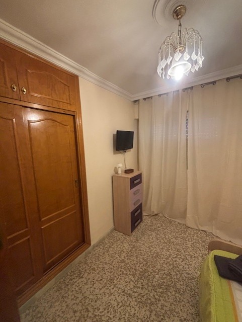 SHORT-TERM APARTMENT FROM SEPTEMBER 16 TO JUNE 15. PRICE: €600/MONTH