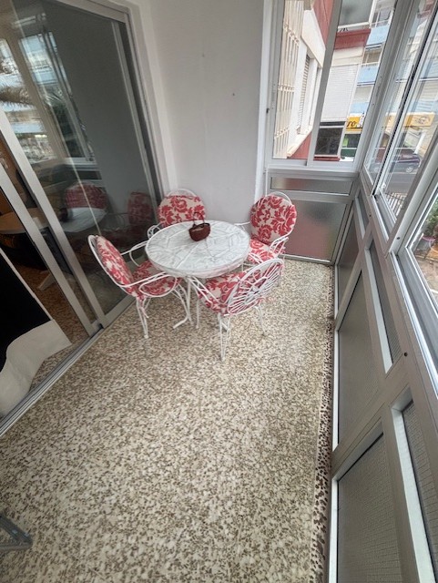 SHORT-TERM APARTMENT FROM SEPTEMBER 16 TO JUNE 15. PRICE: €600/MONTH