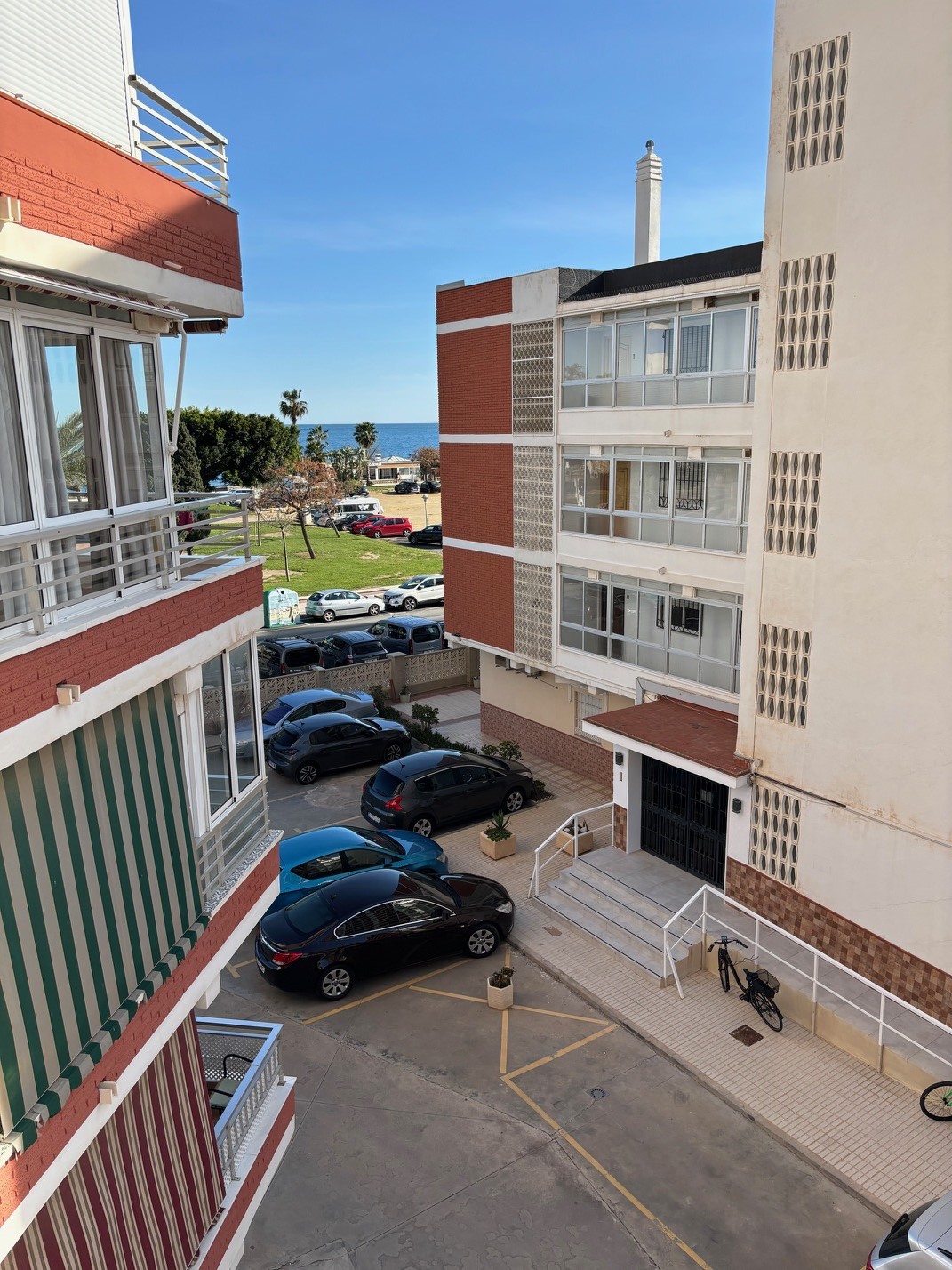 SHORT SEASON APARTMENT