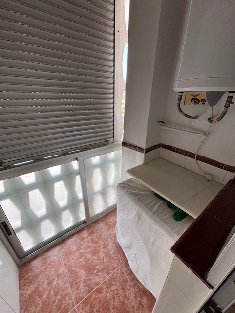 PISO DE CORTA TEMPORADA  DE OCTUBRE A MAYO INCLUIDO. PRECIO: 650 € / MES.