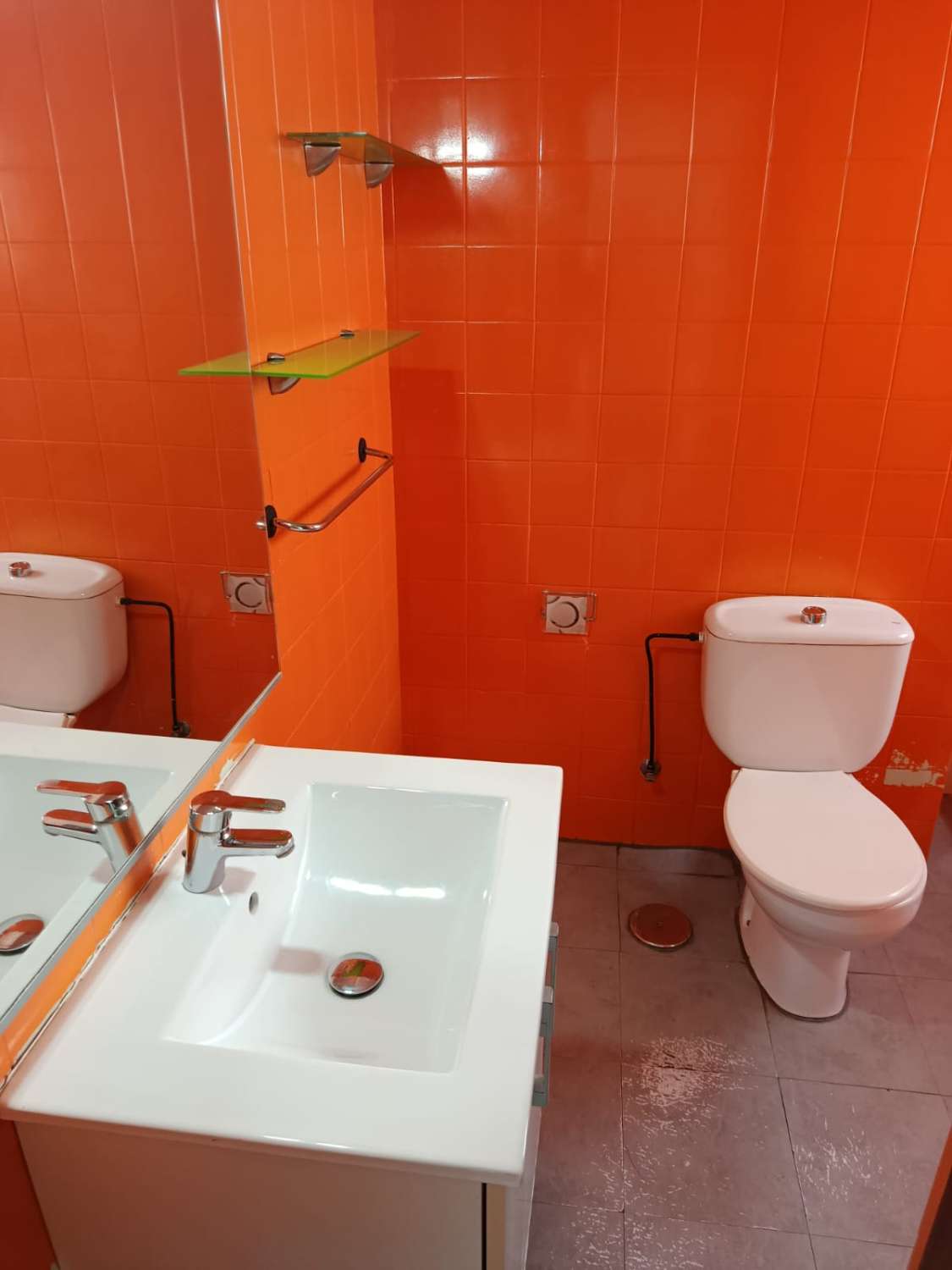 Zentral gelegene Wohnung in einer Fußgängerzone. Nur 150 Meter zum Strand.