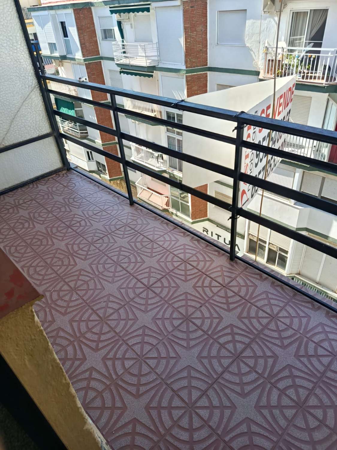 Zentral gelegene Wohnung in einer Fußgängerzone. Nur 150 Meter zum Strand.