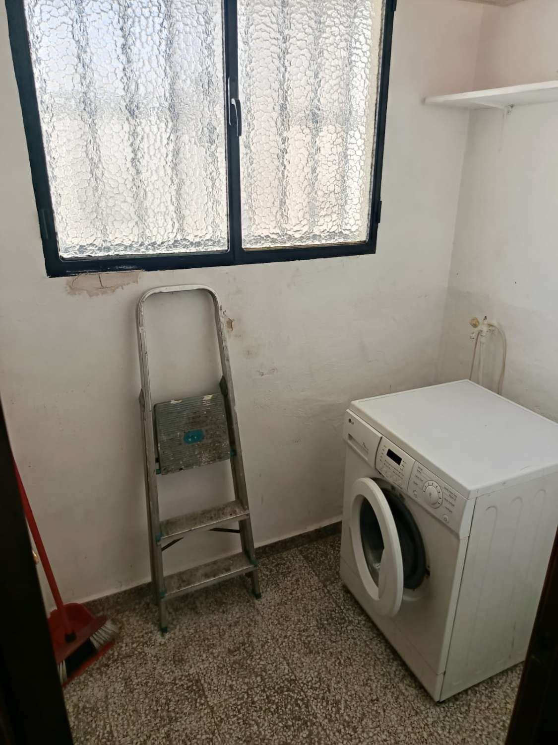 Zentral gelegene Wohnung in einer Fußgängerzone. Nur 150 Meter zum Strand.