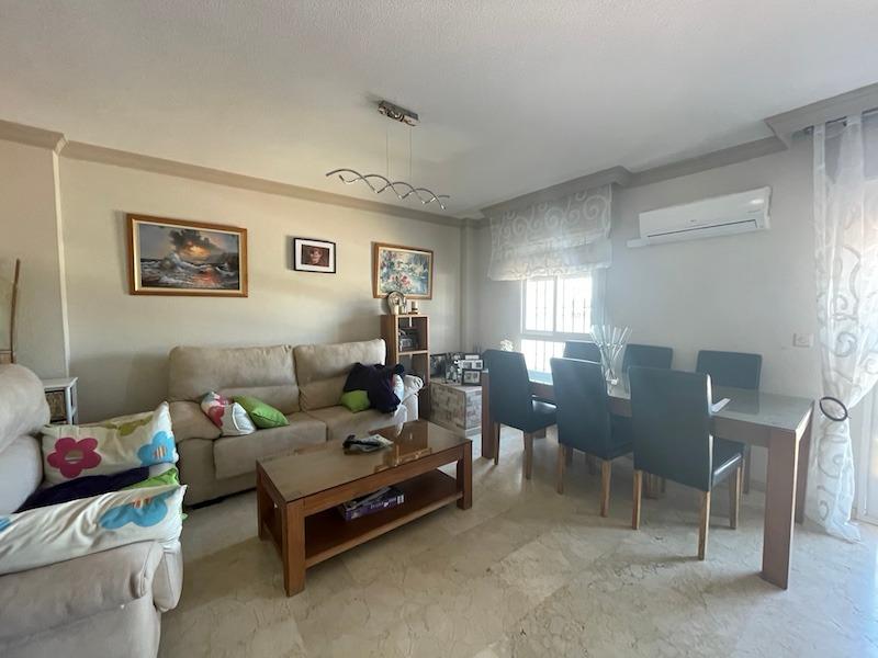 MAGNIFICO CHALET ADOSADO PARA LARGA TEMPORADA
