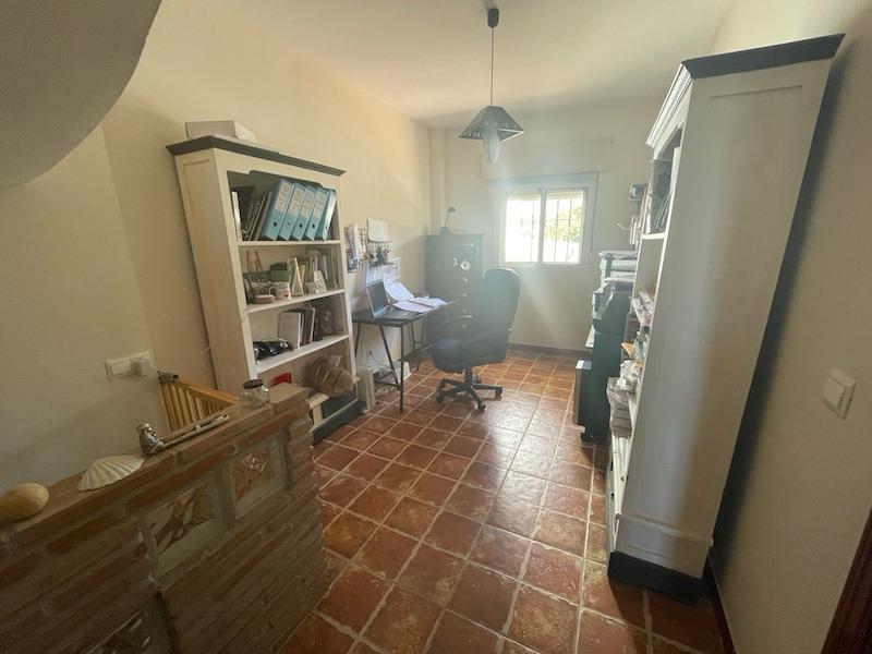 MAGNIFICO CHALET ADOSADO PARA LARGA TEMPORADA